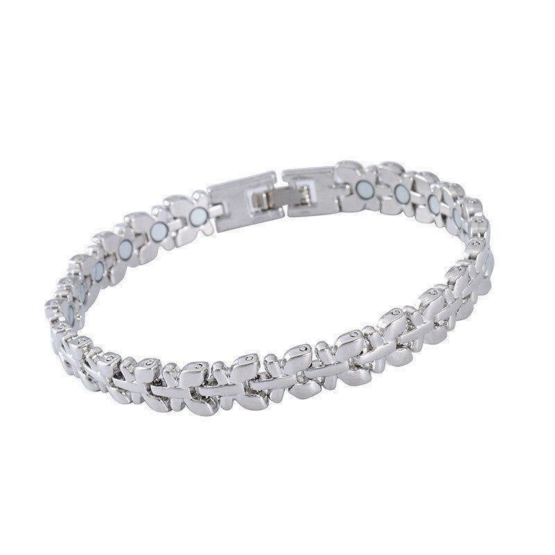 Clover Magnetic Bracelet for Women – Lightweight Alloy with Rhinestones