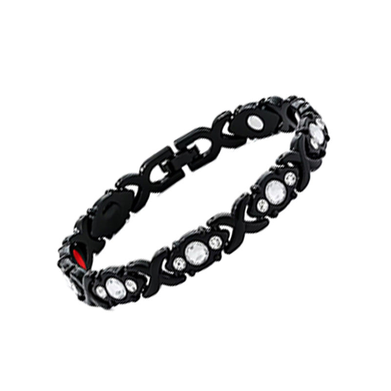 European & American Trendy Clover Magnetic Bracelet for Women – Lightweight Alloy with Rhinestones