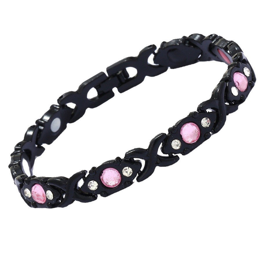European & American Trendy Clover Magnetic Bracelet for Women – Lightweight Alloy with Rhinestones
