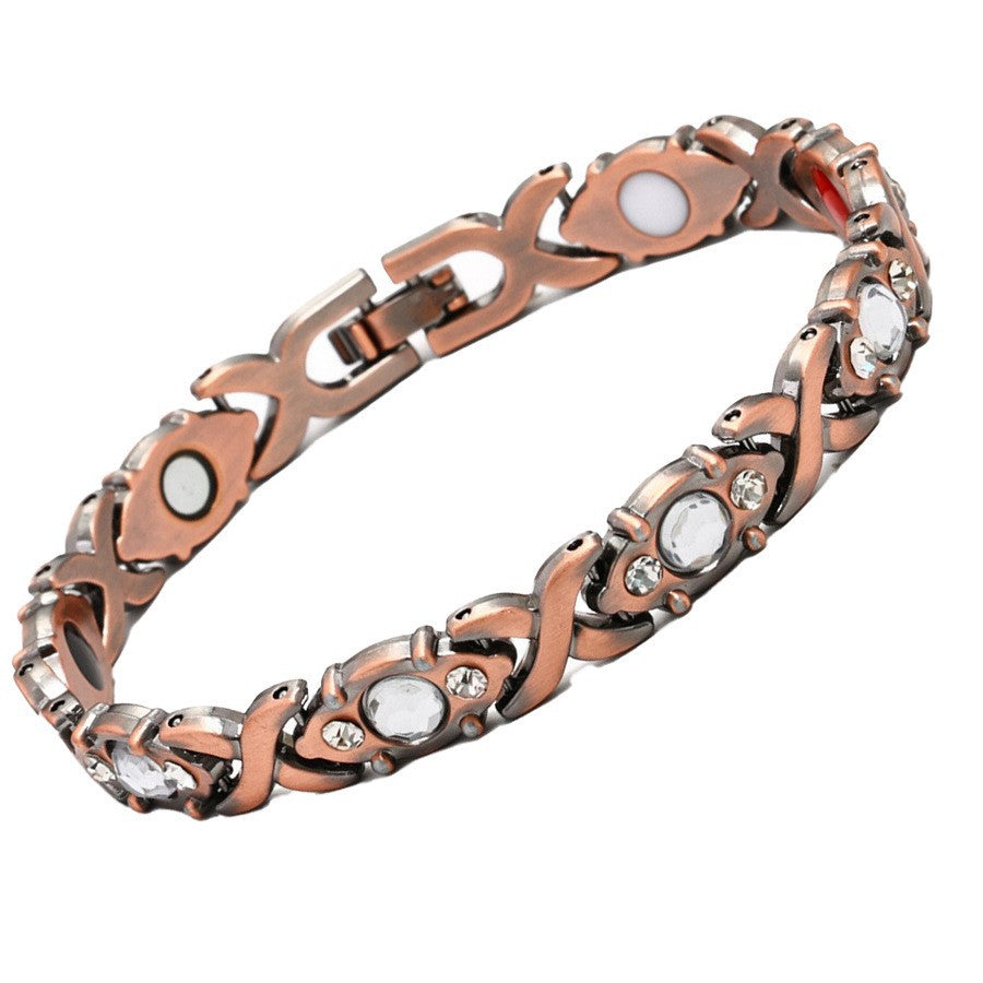 European & American Trendy Clover Magnetic Bracelet for Women – Lightweight Alloy with Rhinestones