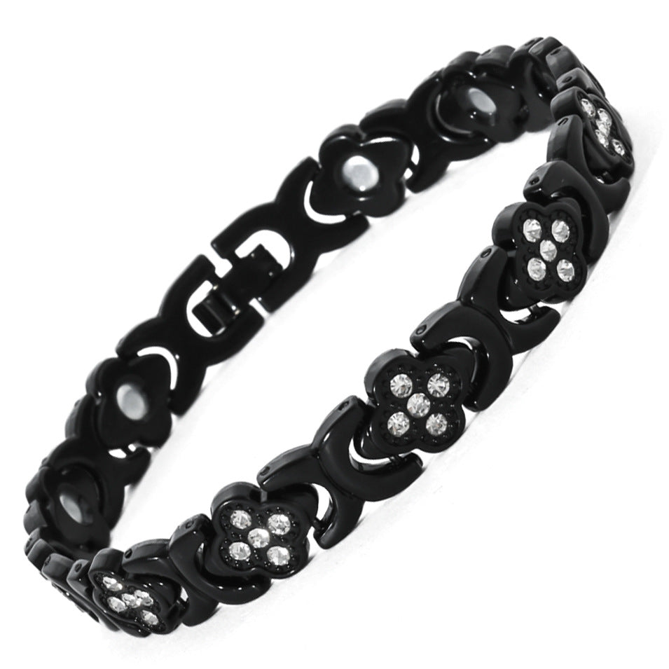 European & American Trendy Clover Magnetic Bracelet for Women – Lightweight Alloy with Rhinestones