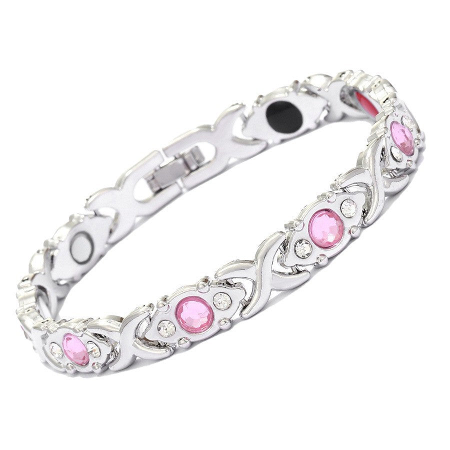 European & American Trendy Clover Magnetic Bracelet for Women – Lightweight Alloy with Rhinestones