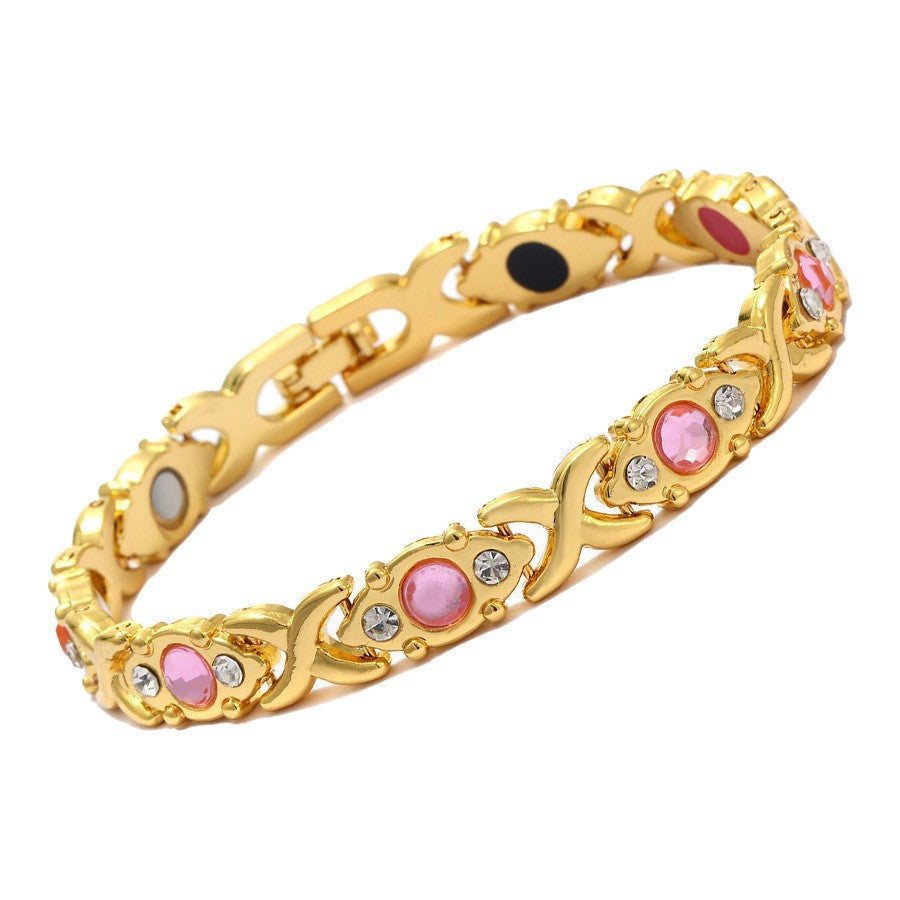 European & American Trendy Clover Magnetic Bracelet for Women – Lightweight Alloy with Rhinestones