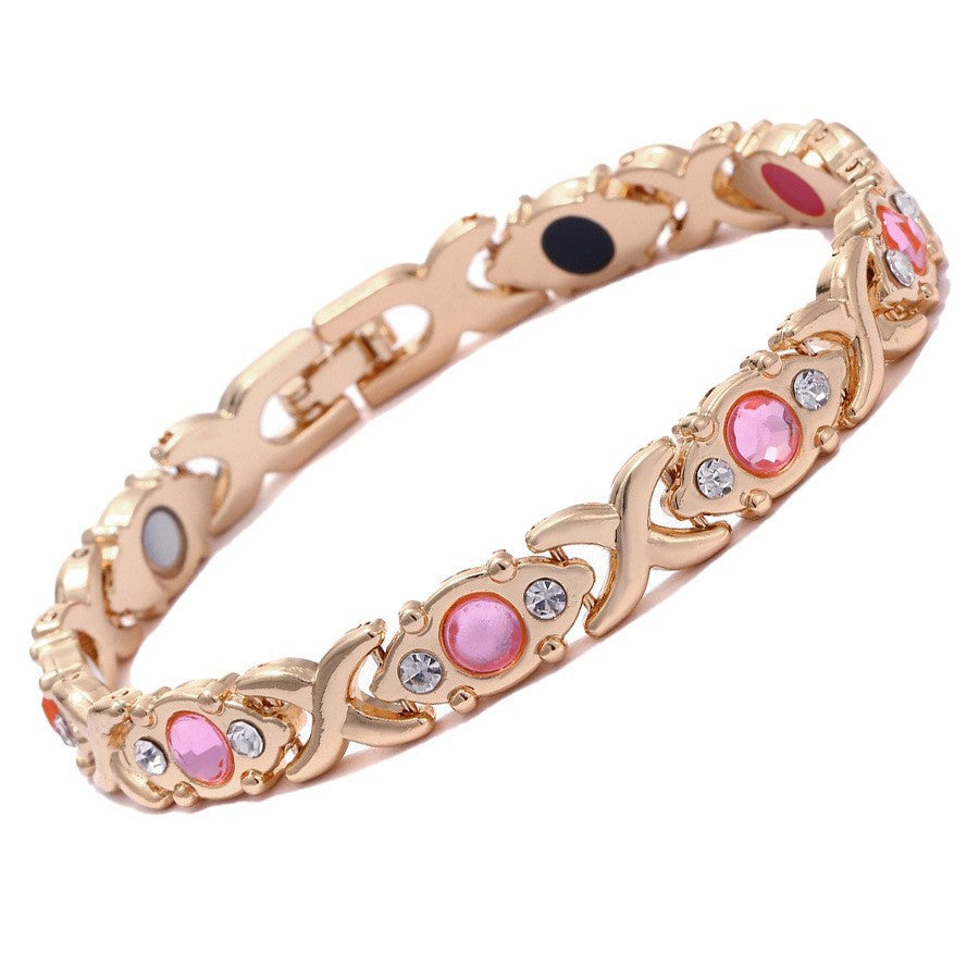European & American Trendy Clover Magnetic Bracelet for Women – Lightweight Alloy with Rhinestones