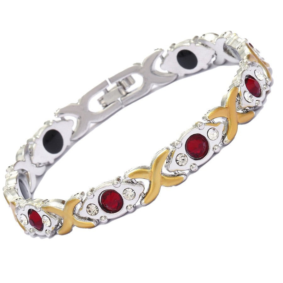 European & American Trendy Clover Magnetic Bracelet for Women – Lightweight Alloy with Rhinestones