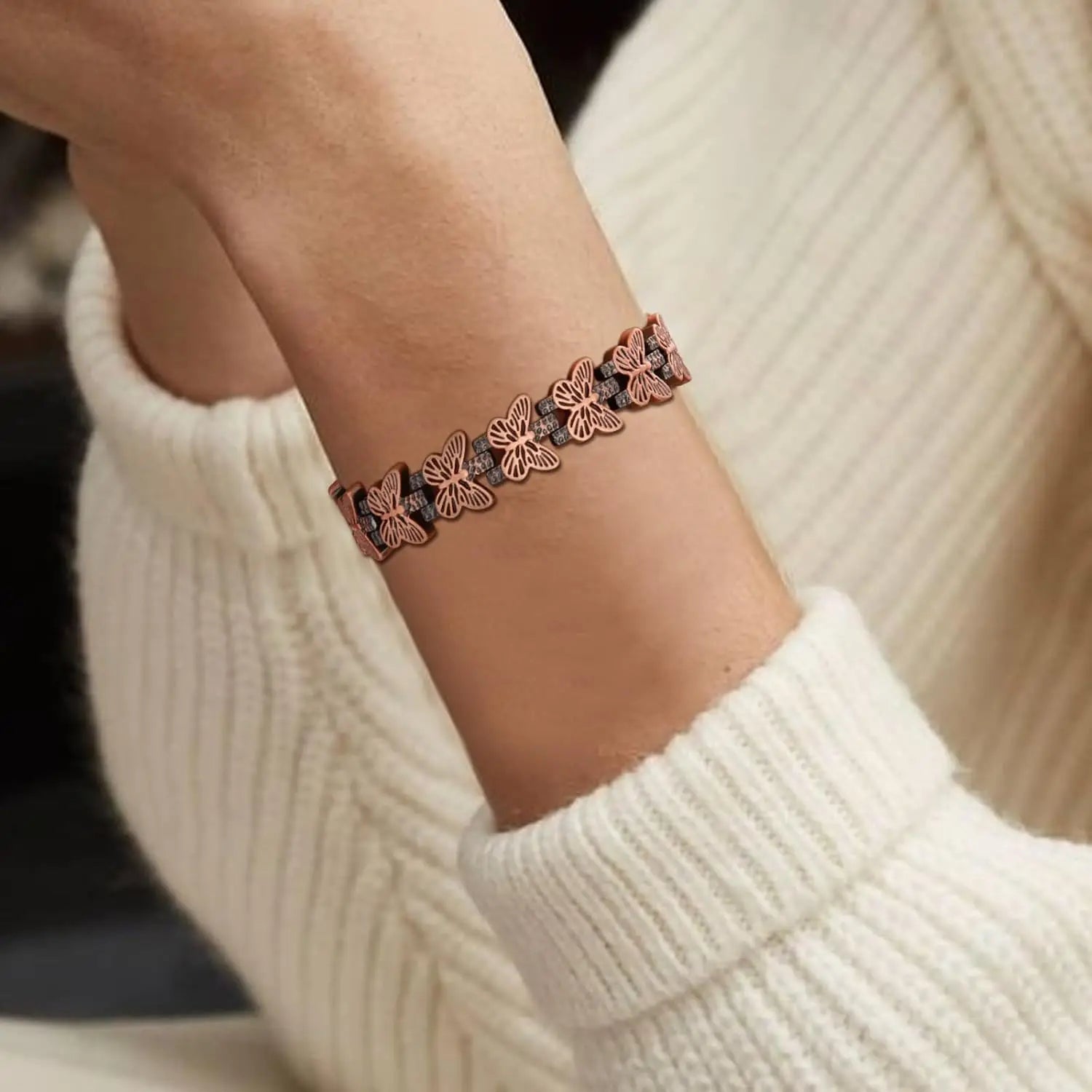 ARADOO Premium Copper Butterfly Bracelet for Women with 3500 Gauss Neodymium Magnetic Bracelet Jewelry Gifts
